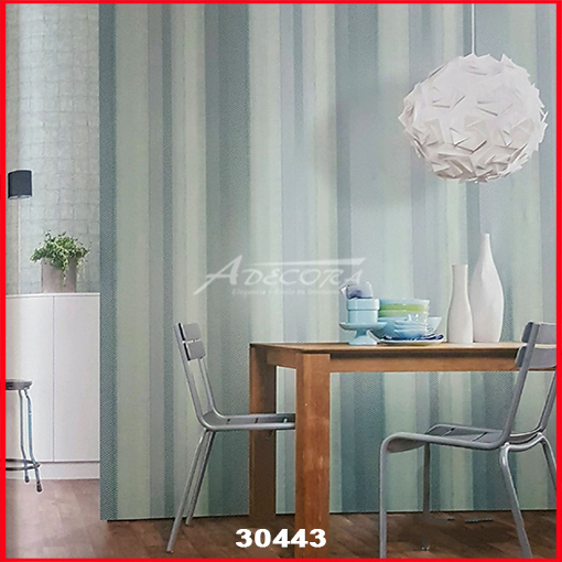 Sonnige, natürliche Steinwand für mediterranes Wohngefühl