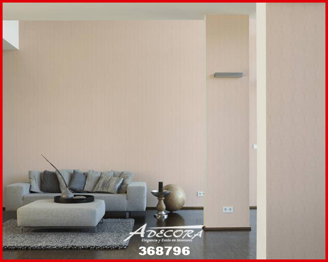 Sonnige, natürliche Steinwand für mediterranes Wohngefühl