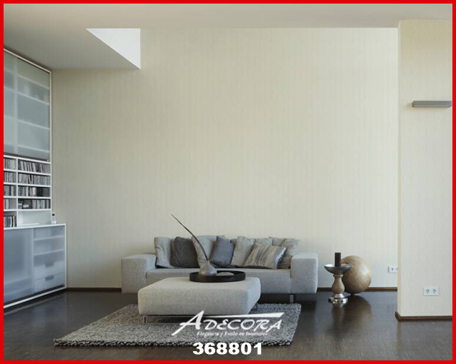 Sonnige, natürliche Steinwand für mediterranes Wohngefühl