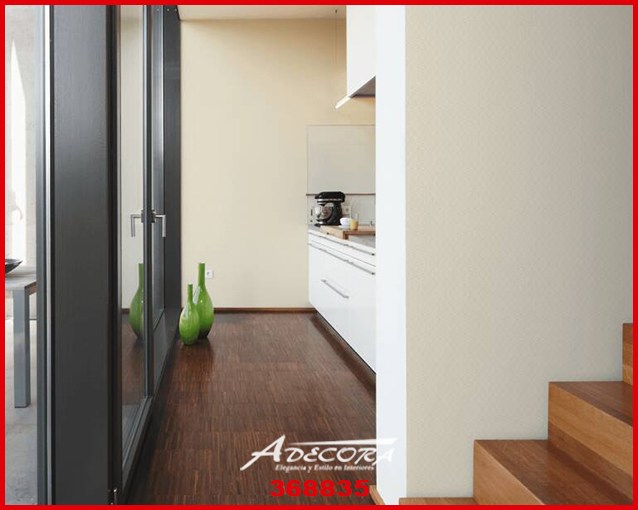 Sonnige, natürliche Steinwand für mediterranes Wohngefühl