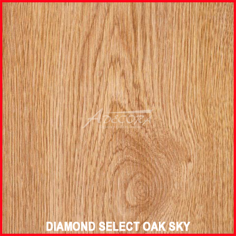 Sonnige, natürliche Steinwand für mediterranes Wohngefühl