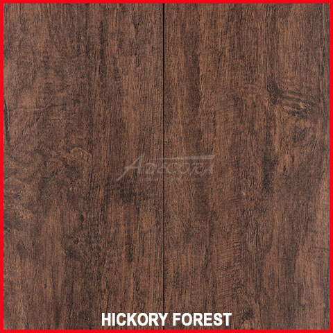 Sonnige, natürliche Steinwand für mediterranes Wohngefühl