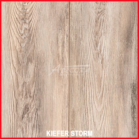 Sonnige, natürliche Steinwand für mediterranes Wohngefühl