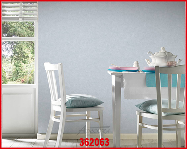 Sonnige, natürliche Steinwand für mediterranes Wohngefühl