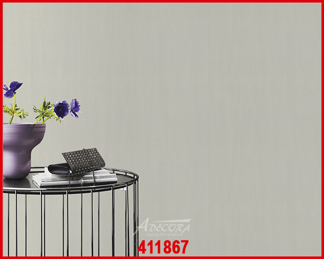 Sonnige, natürliche Steinwand für mediterranes Wohngefühl