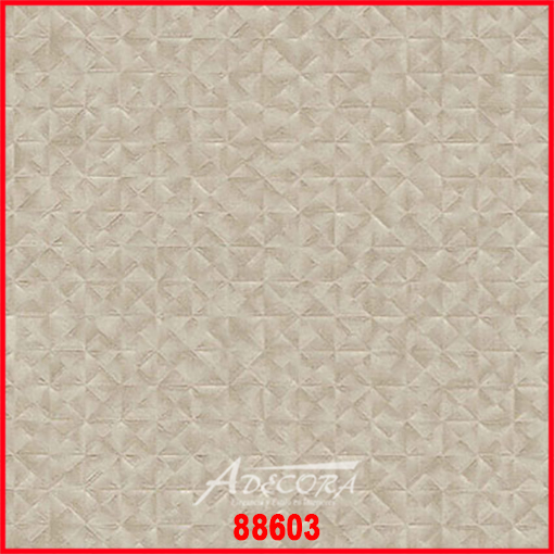 Sonnige, natürliche Steinwand für mediterranes Wohngefühl