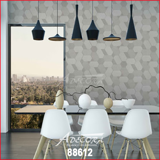 Sonnige, natürliche Steinwand für mediterranes Wohngefühl